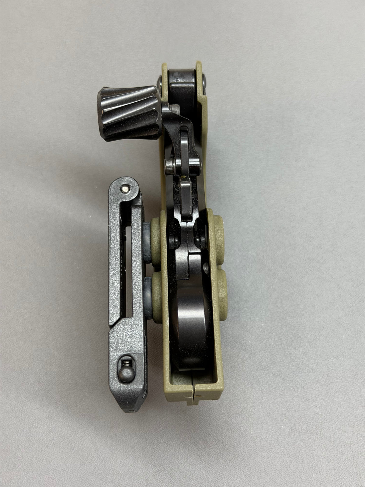 1.5" Robin Hood Clip